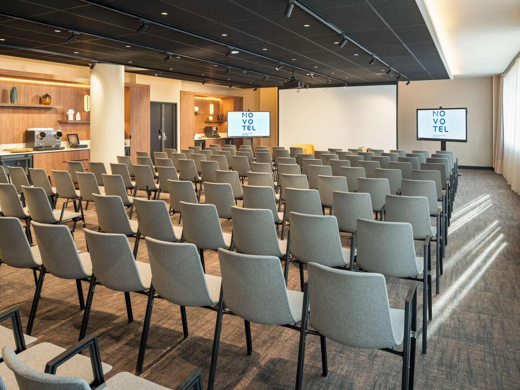 Novotel Paris La Defense Nanterre Eksteriør billede